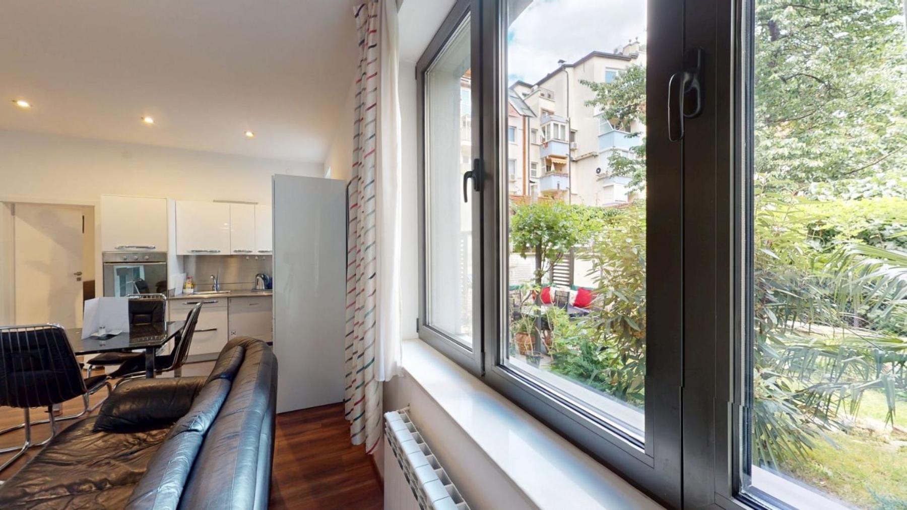 A Lovely 2 Bedroom Apartment In The Heart Of صوفيا المظهر الخارجي الصورة
