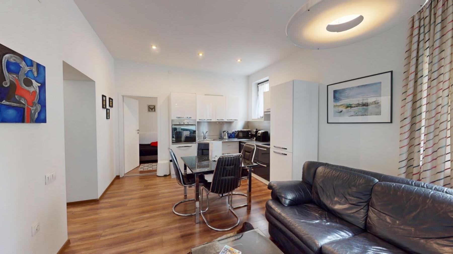 A Lovely 2 Bedroom Apartment In The Heart Of صوفيا المظهر الخارجي الصورة